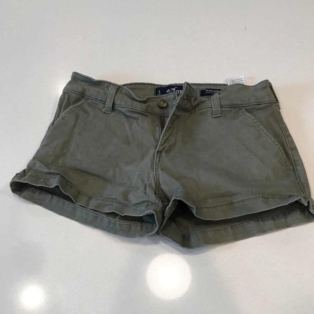 Hollister mid rise shorts